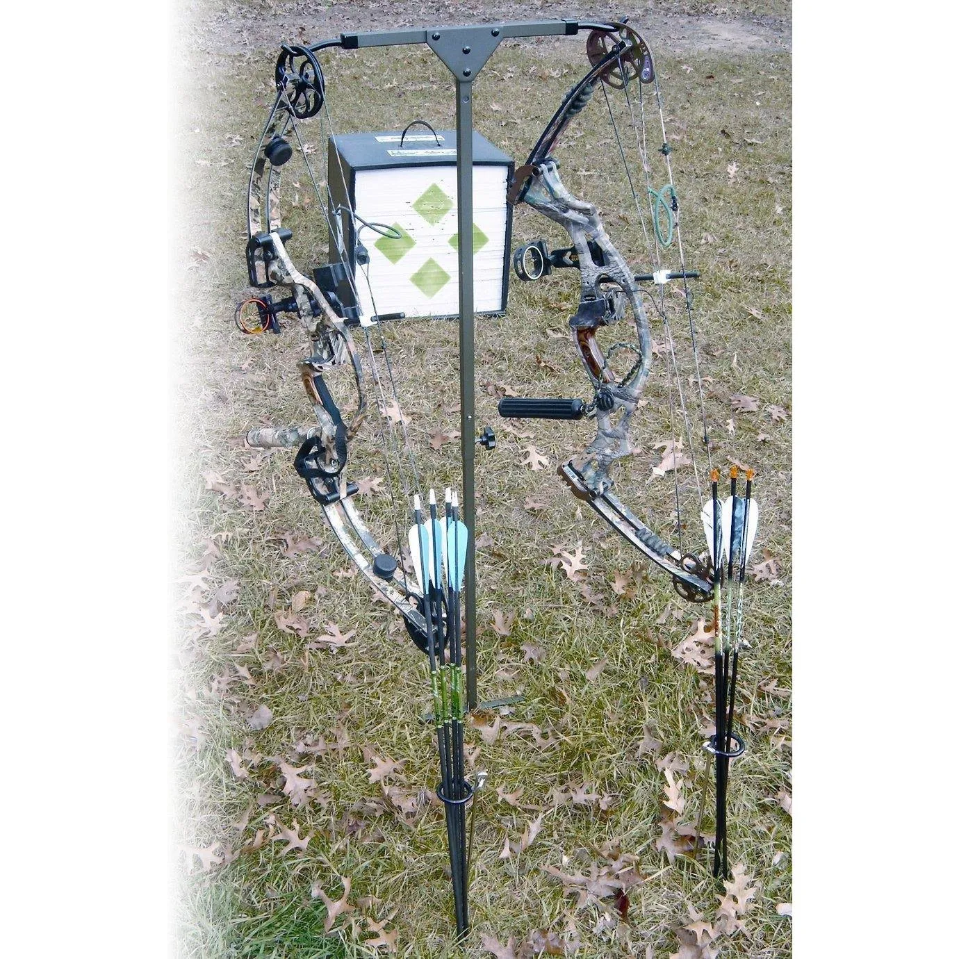 "HME Archer's Practice Bow Hanger and Arrow Holder"