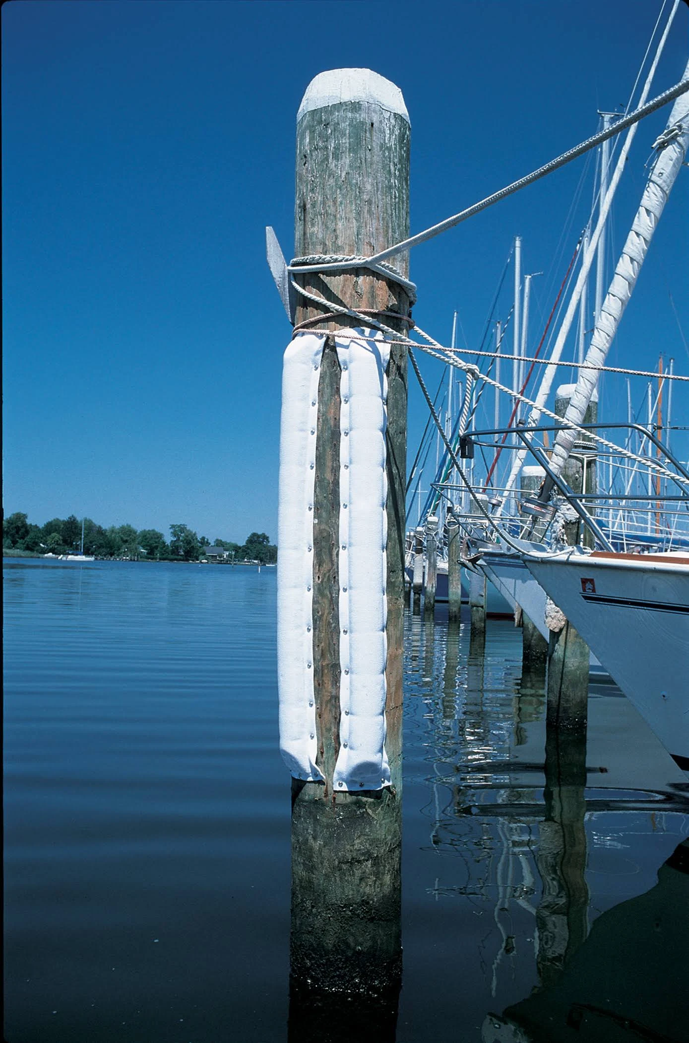 Taylor Made Large Dock & Post Bumper 4'