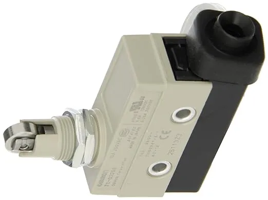 Omron ZC-Q2255 Minature Enclosed Limit Switch, Panel Mount Roller Plunger