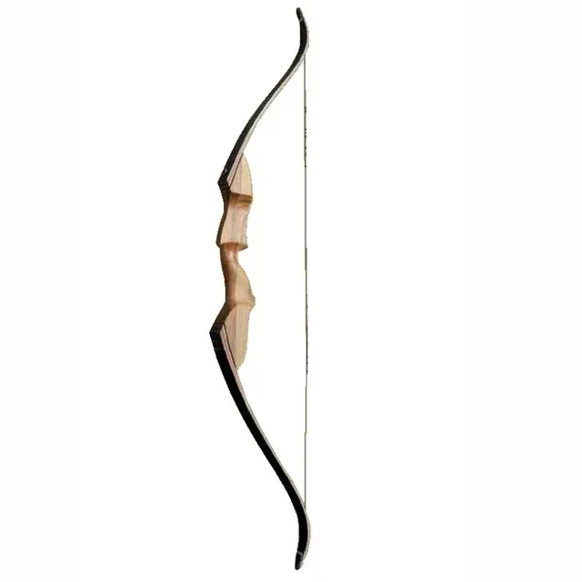 Samick Sage Traditional Takedown 62" Recurve Bow - Right Hand 45#