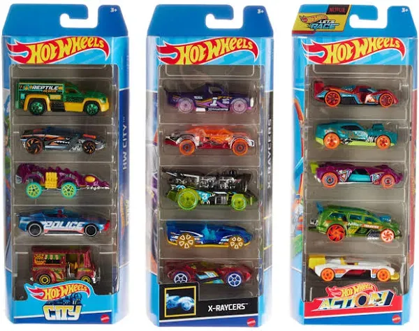 Hot Wheels Toy Cars Bundle of 15 1:64 Scale Vehicles