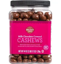 Wellsley Farms Milk Chocolate Covered Cashews