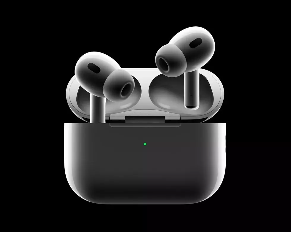 Apple AirPods (3rd Generation) with MagSafe Charging Case