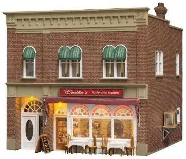 O Built-N-Ready Emilio&#039;s Italian Restaurant 2-Story Building LED Lighted