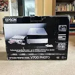 EPSON Perfection V700 Photo Scanner