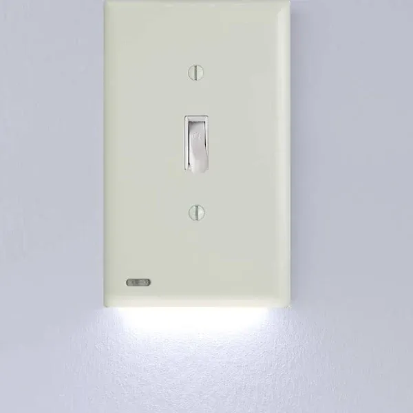 SnapPower SwitchLight Single-Pole Light Switch