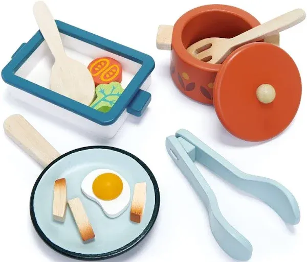 Tender Leaf Pots and Pans Wooden Play Set