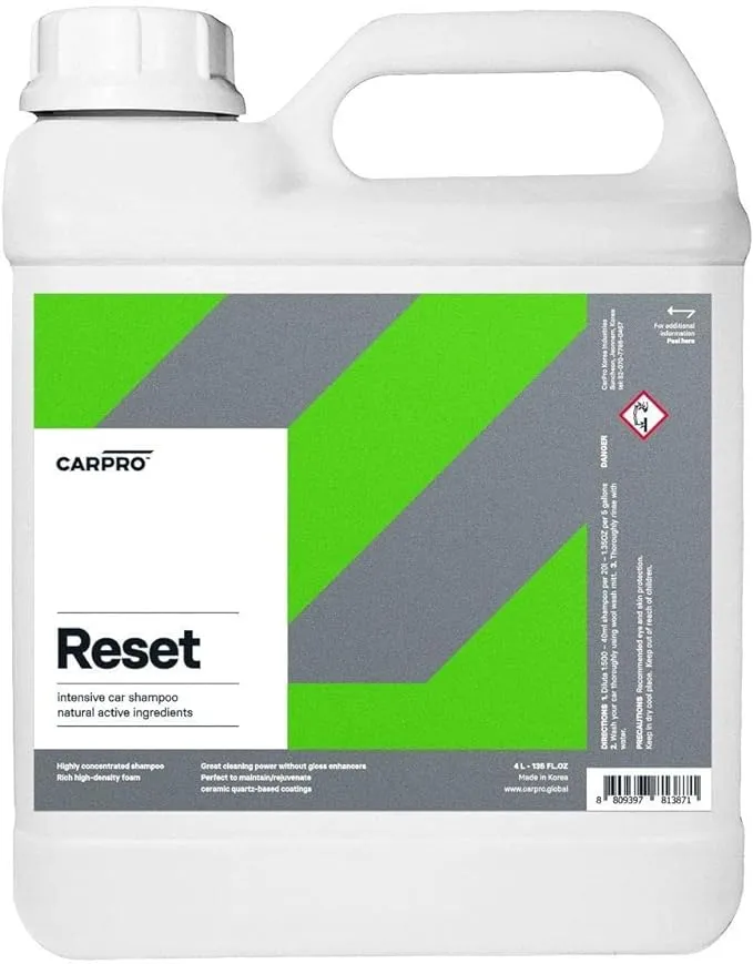 CARPRO Restablecer - Lavado de champú intensivo para el automóvil perfecto para selladores y recubrimientos basados en nanotecnología, champú P-neutro - 4 litros (135oz)