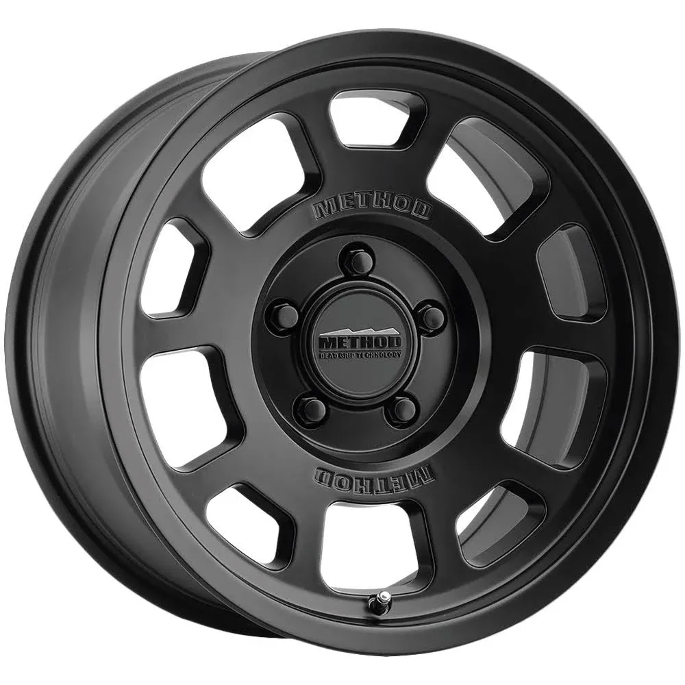 Method MR705 17x8.5 Offset CB Wheel