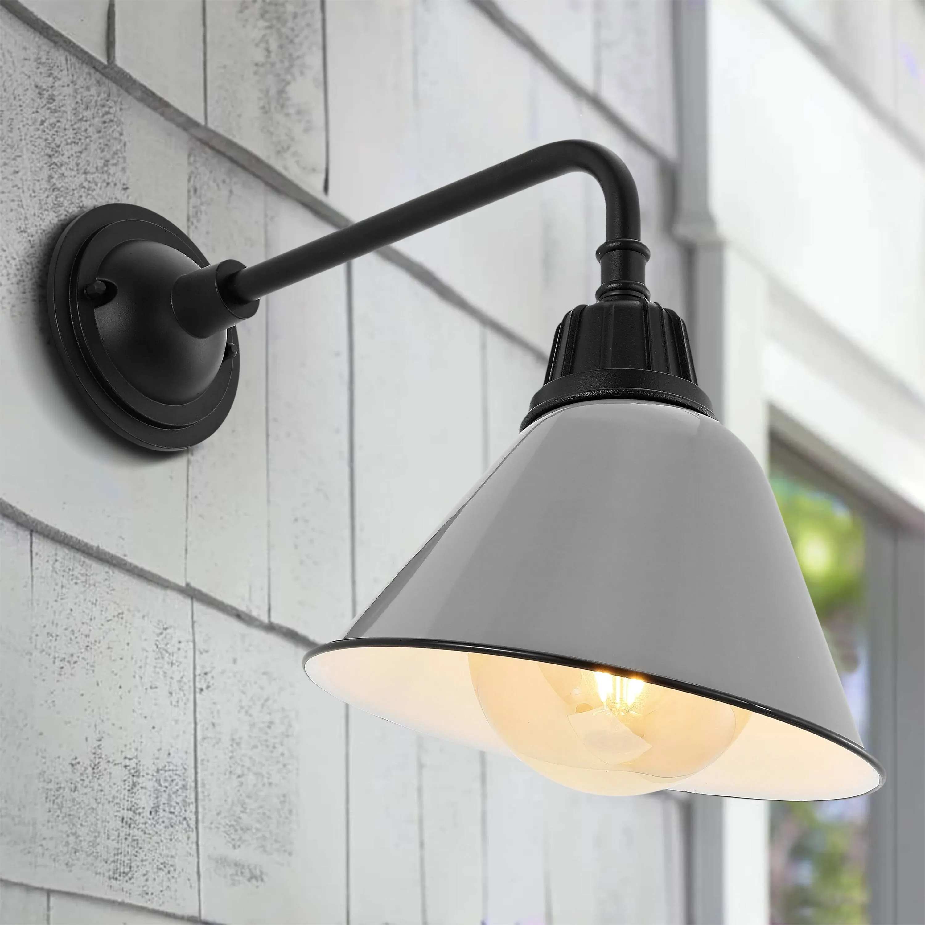 Jonathan Y Croydon 1-Light Farmhouse Industrial Indoor/Outdoor Iron LED Gooseneck Arm Outdoor Sconce White/Black