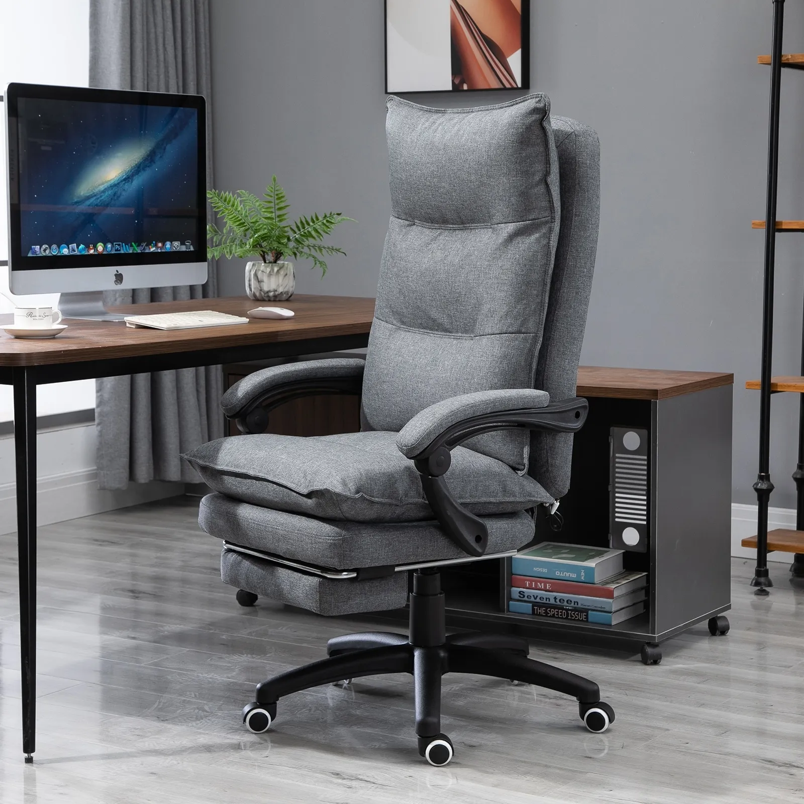 Vinsetto 360-deg Swivel Home Office Chair Adjustable Height Recliner with Retractable Footrest and Double Padding