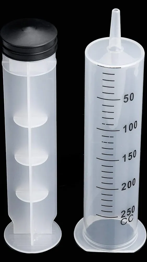 250ml Syringe with 27.6 Inch Tube and Needle, Extra Large Plastic Syringe with Tubing for Glue Dispensing, Scientific Labs, Watering, Refilling