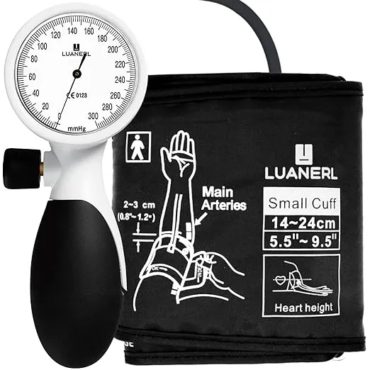 LUANERL Brazalete manual de presión arterial pediátrico de 5.5 a 9.5 pulgadas (5.5-9.4 in) (pequeño/mediano) - esfigmomanómetro aneroide para niños, con bulbo integrado, esfera y válvula de aire, puño cómodo | para uso clínico o doméstico