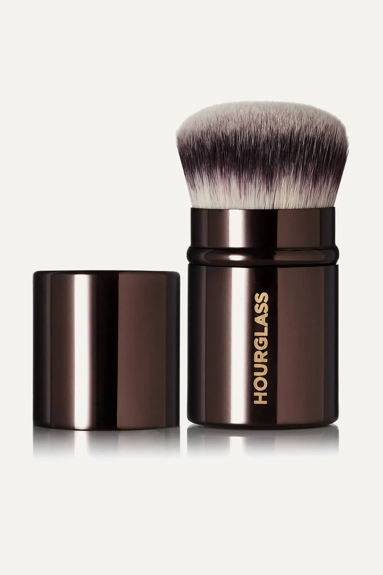 HOURGLASS The Sustainable Edit Retractable Kabuki Brush - .